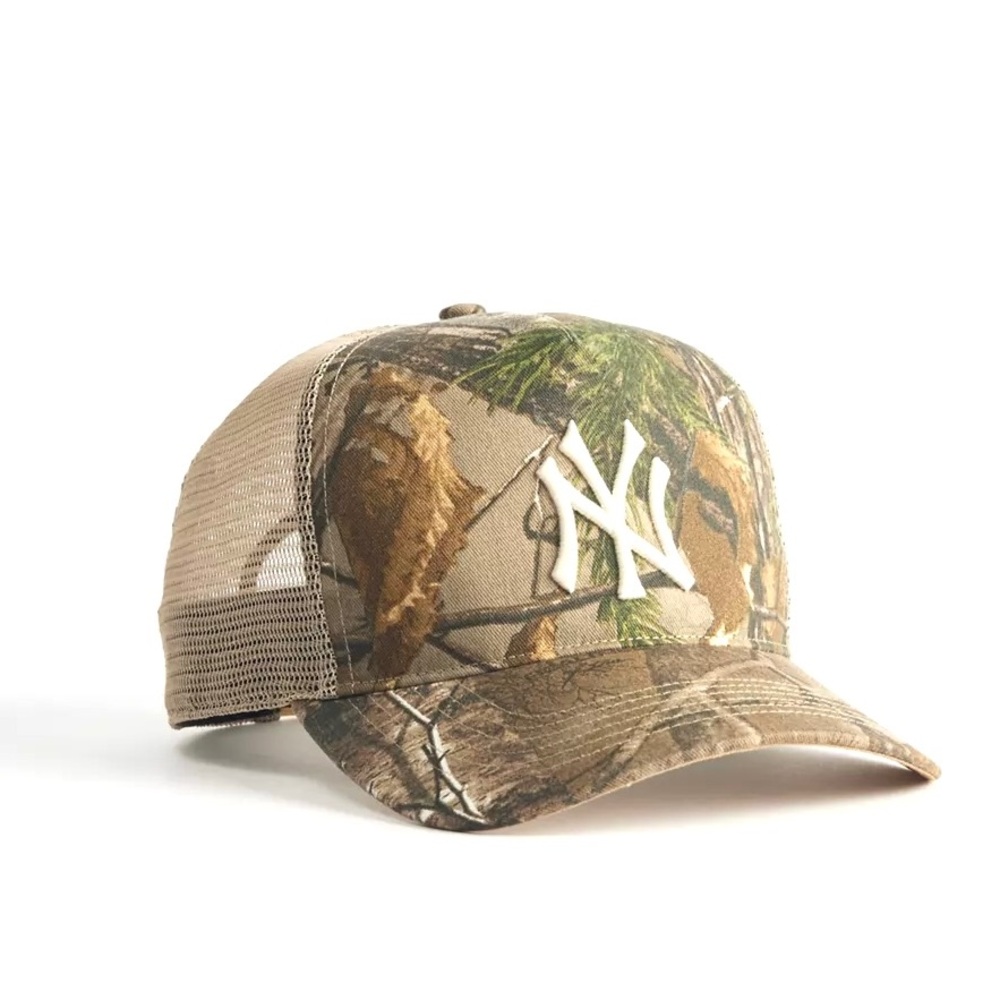 MLB New York Yankees Camo Trucker Hat